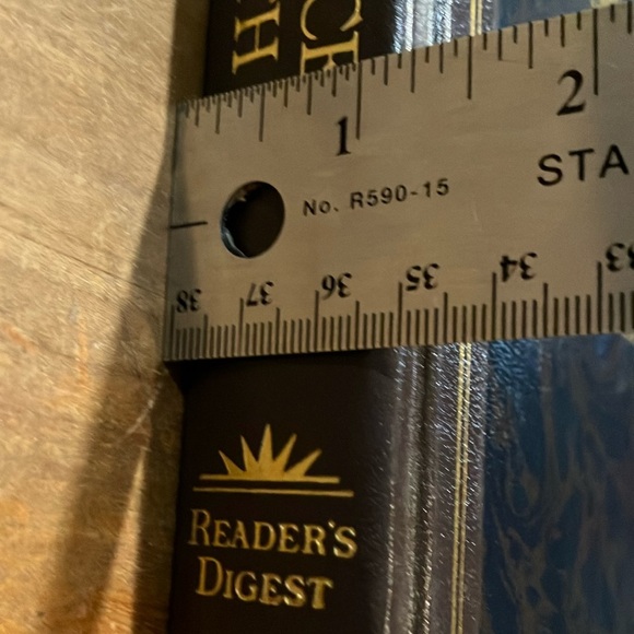 Book: A Journey to the Center of the Earth by Jules Verne - Picture 14 of 16